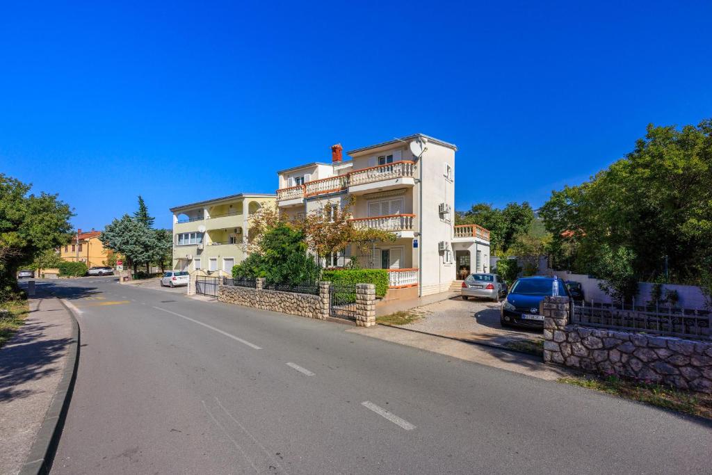 Budova, v ktorej sa apartmán nachádza