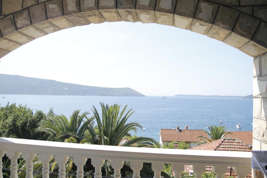 Garni Hotel Bokeška Noć - 2