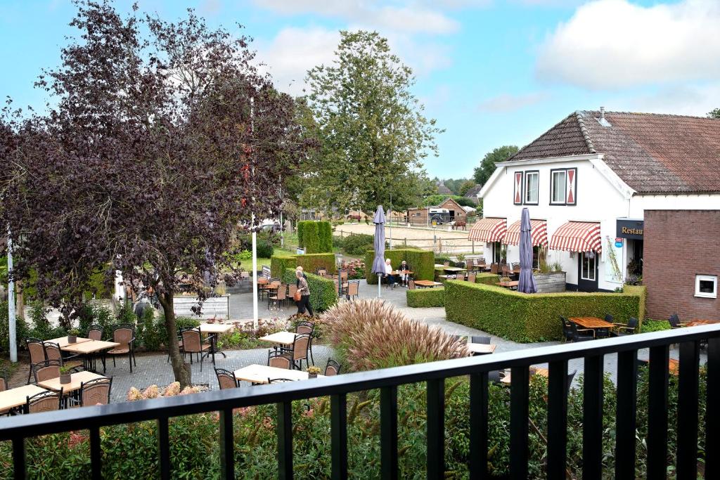Hotel Restaurant Eeserhof - Tweelingzaal Met Balkon