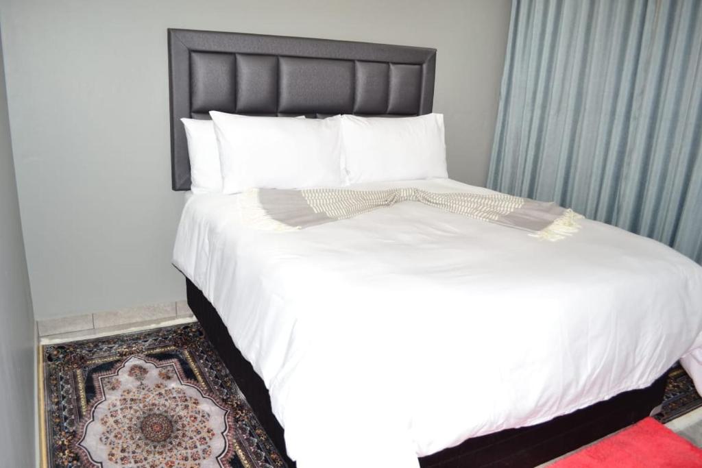 Soldout Camp 1, Johannesburg (updated prices 2024)