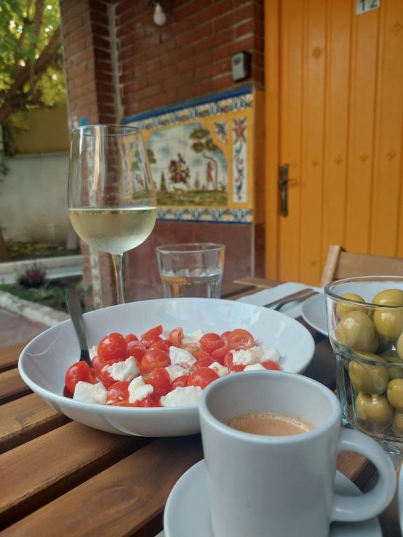 N1 Casa de Madrid - greenpeace line - Resim 11