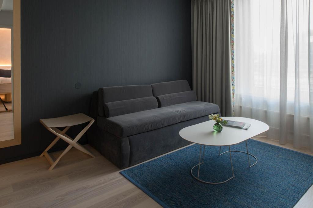 Posezení v ubytování Nordic Light Hotel