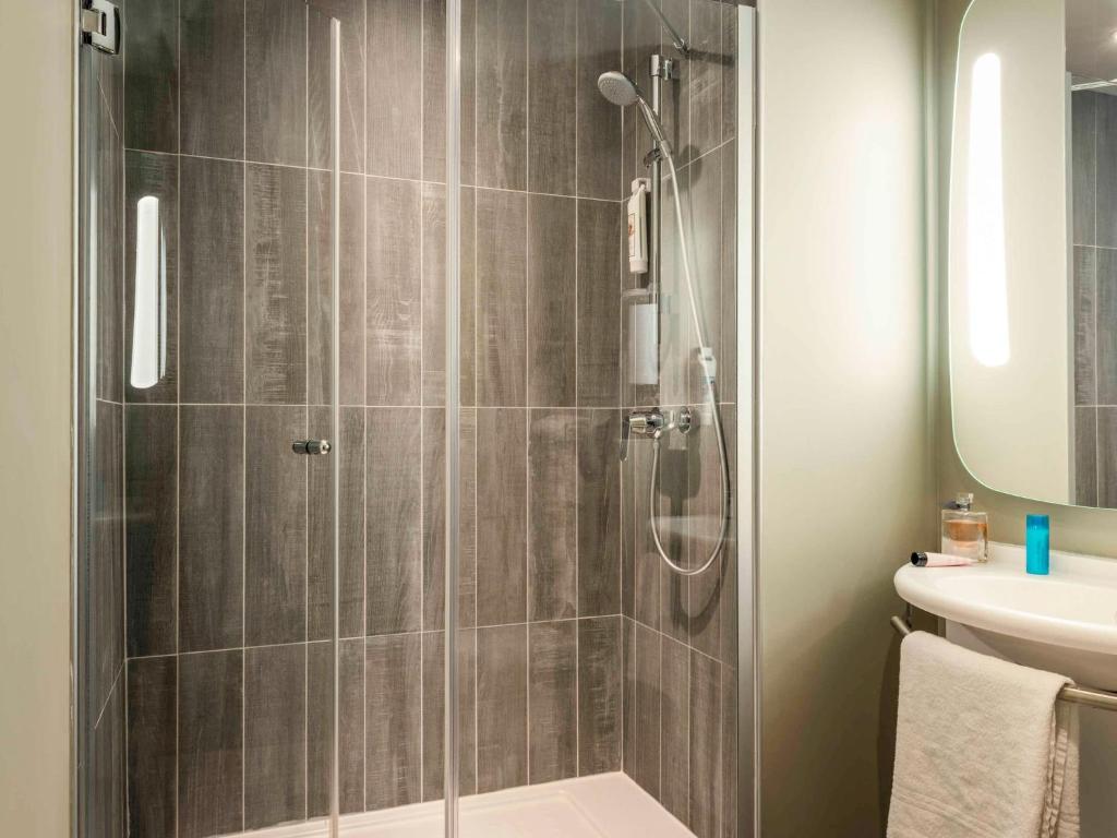 ibis Paris Avenue de la Republique