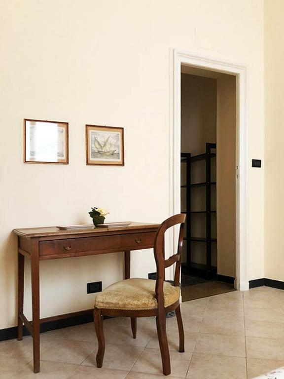 Posedenie v ubytovaní B&B Genova Centro