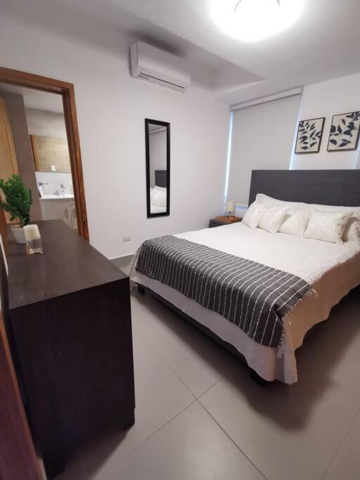 Fotografie z fotogalerie ubytování Espacioso y exclusivo 2Hab. Naco v destinaci Santo Domingo