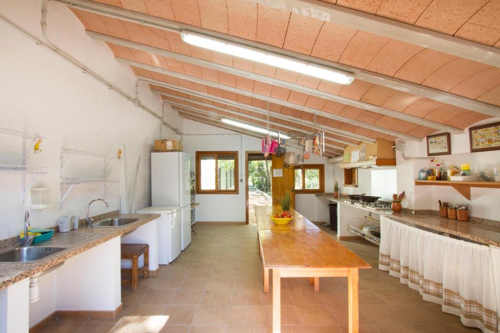 Kuchyňa alebo kuchynka v ubytovaní Riera dAgres relax rural grupos