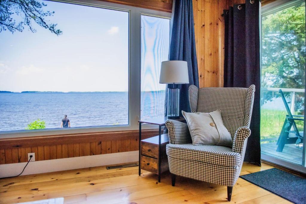 Terrace Cottage, Callander, Canada