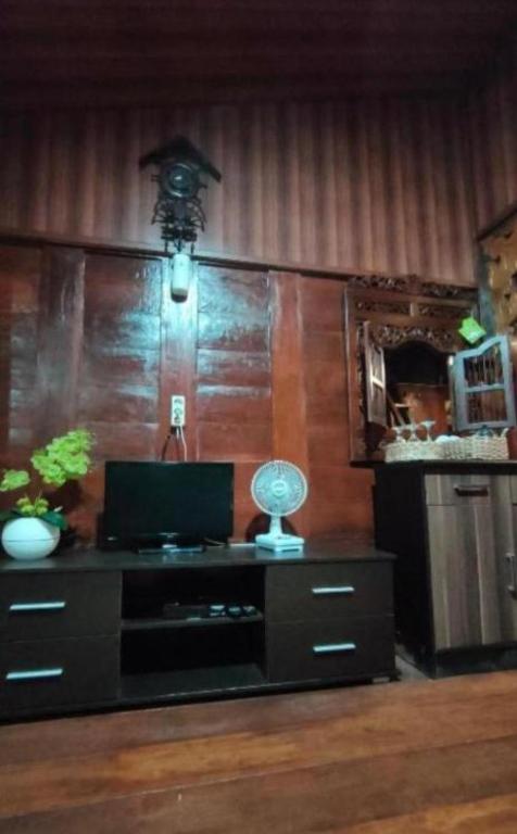 Kuchyň nebo kuchyňský kout v ubytování Bujak Permai Villa Matahari Lombok NTB