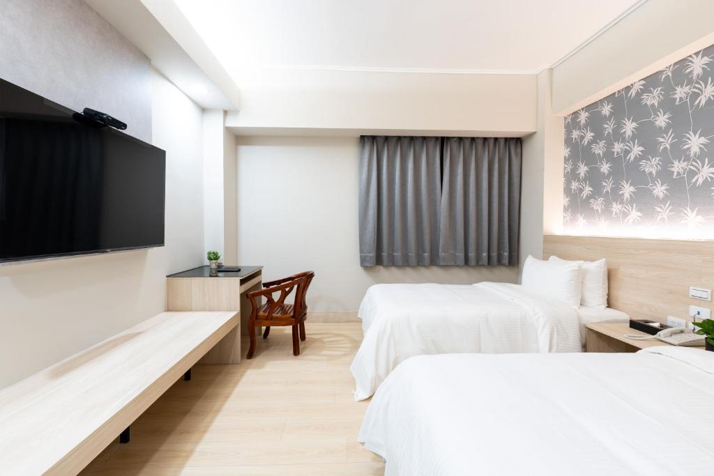 Etung Hotel - Standard Twin Room