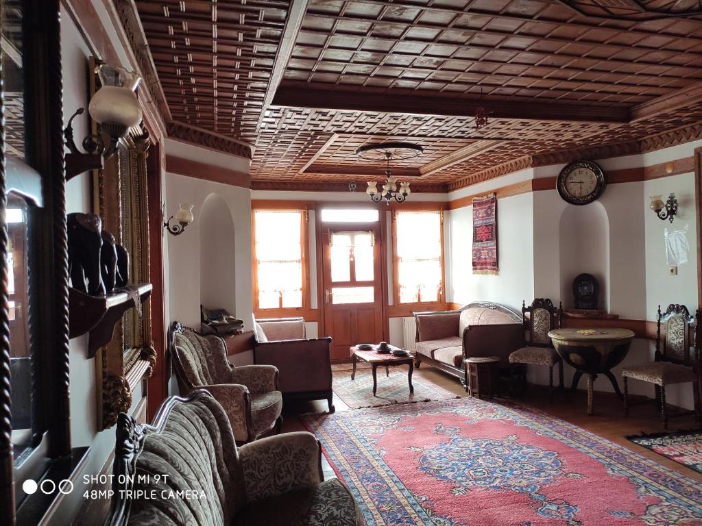 Posezení v ubytování Demirkapi Konak Hotel