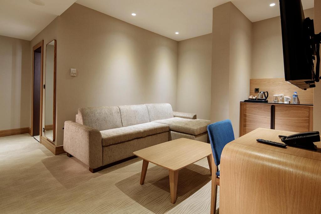 DoubleTree by Hilton Hotel Istanbul - Tuzla - Junior Suite