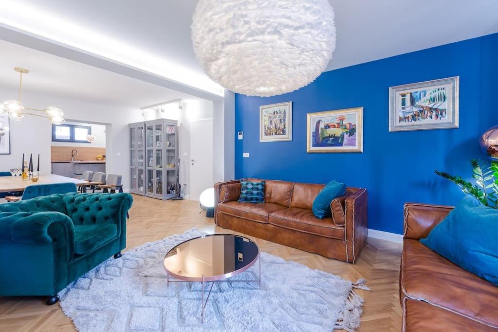 Posedenie v ubytovaní Villa Vikor