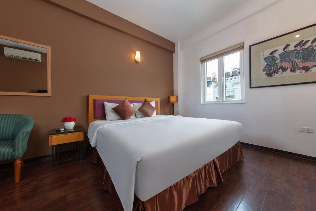 Hanoi Golden Sunshine Villa Hotel and Travel - Deluxe Double Room
