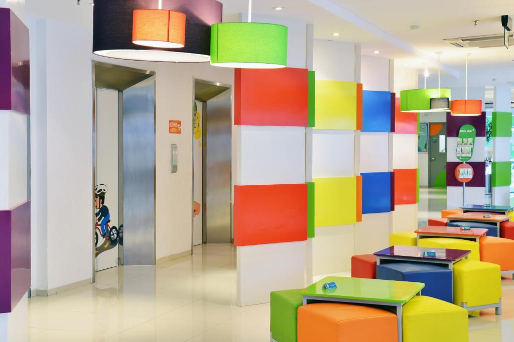 Posezení v ubytování POP! Hotel Tanjung Karang