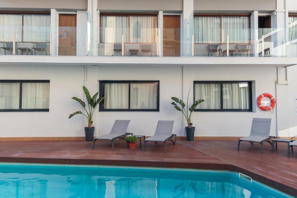 Bazén v ubytování Hotel Lauria nebo v jeho okolí