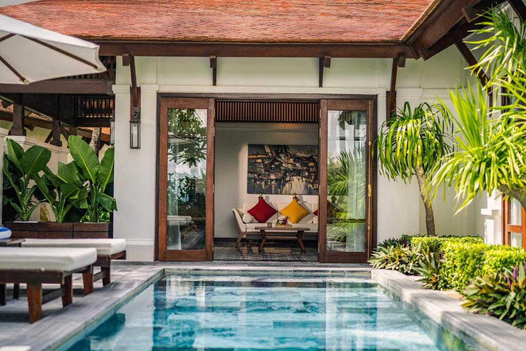 Biệt thự có hồ bơi nhìn ra đại dương