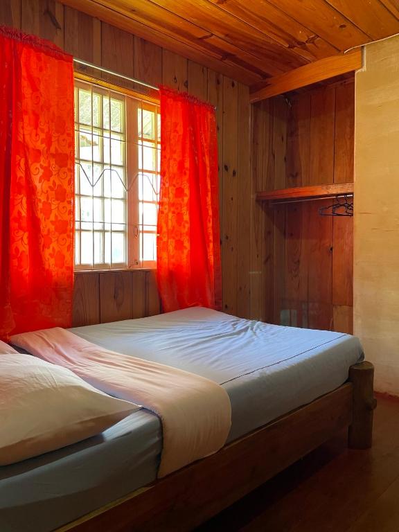 Postel nebo postele na pokoji v ubytování Saint Joseph Inn