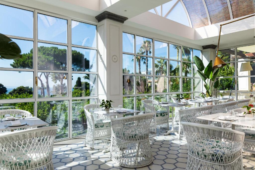 Restaurace v ubytování Grand Hotel Cocumella
