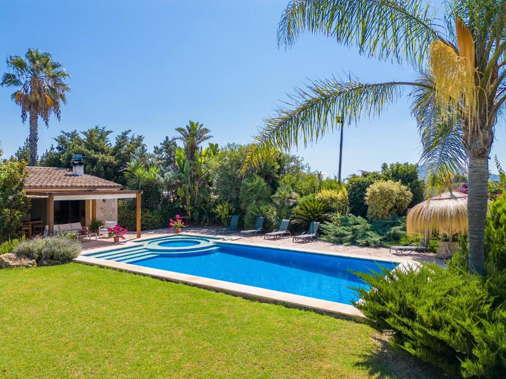 Bazén v ubytování Villa Can Moleto By SunVillas Mallorca nebo v jeho okolí