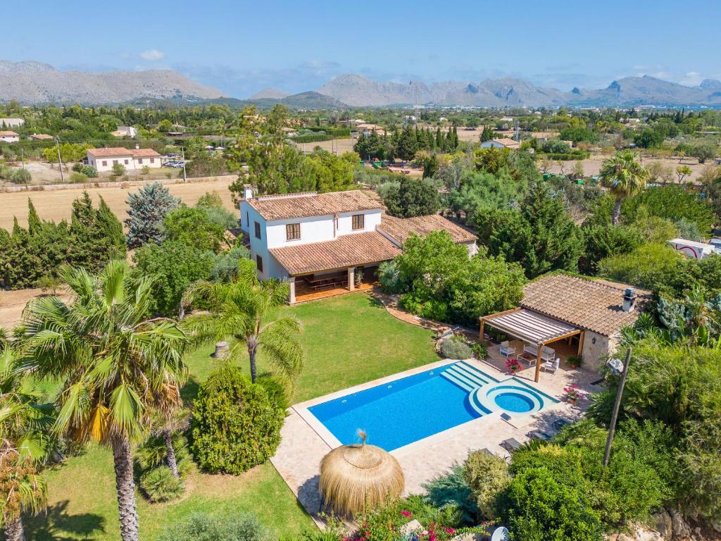 Bazén v ubytování Villa Can Moleto By SunVillas Mallorca nebo v jeho okolí
