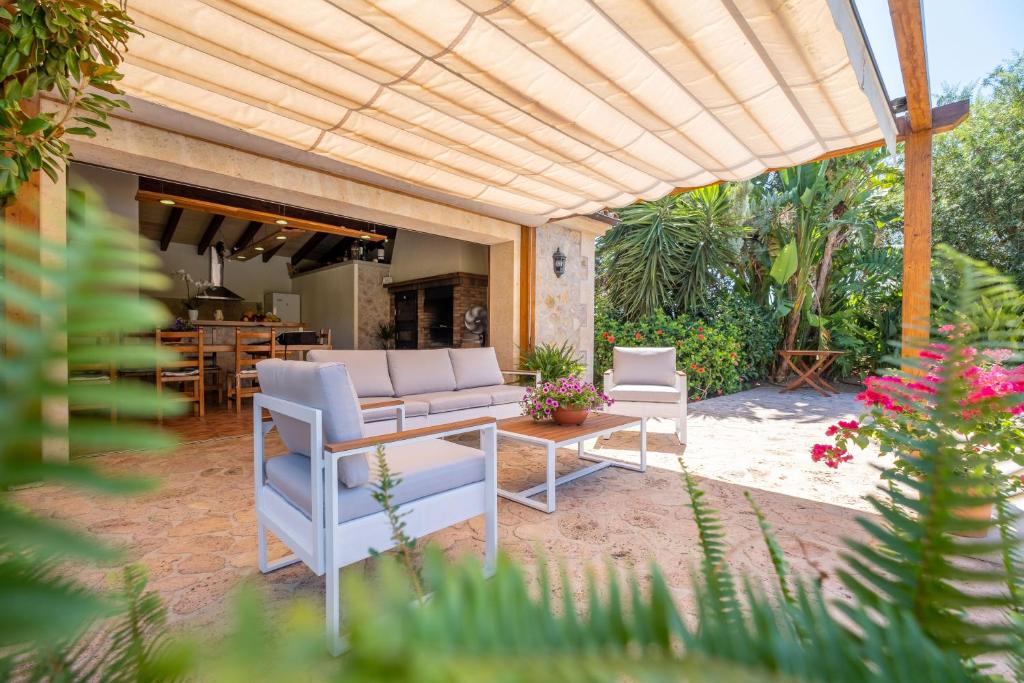 Zahrada ubytování Villa Can Moleto By SunVillas Mallorca