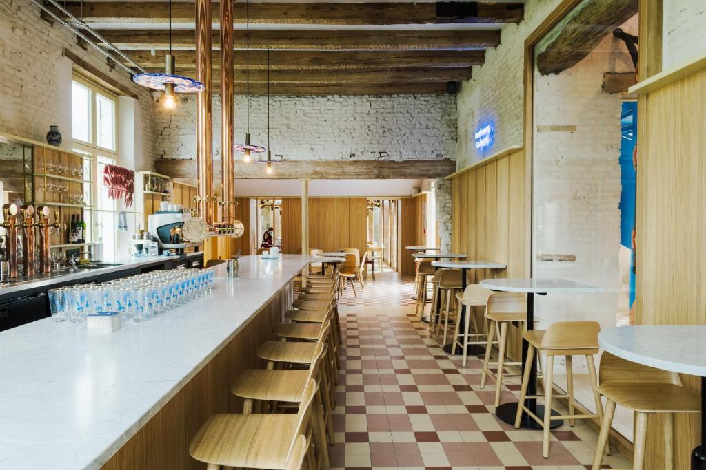 Restaurace v ubytování Hopspot