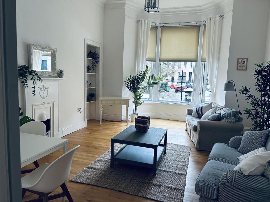 Beautiful one bed apartment in Glasgow West End, Glasgow (aktualisierte