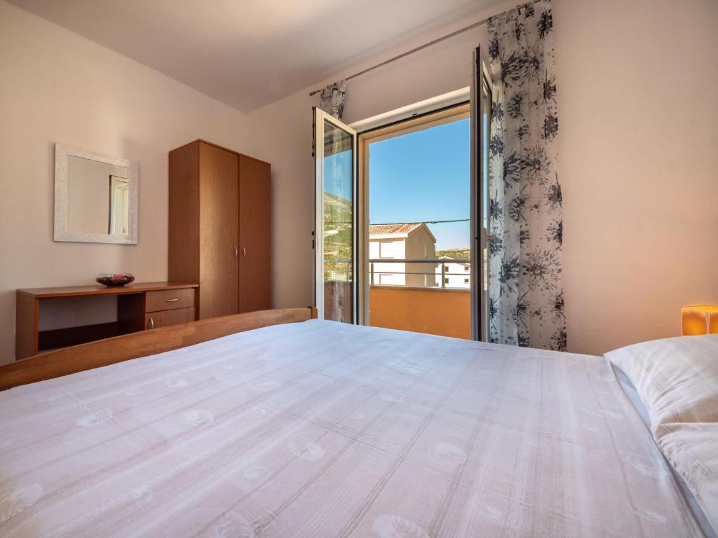 Postel nebo postele na pokoji v ubytování Apartment Golub-3 by Interhome