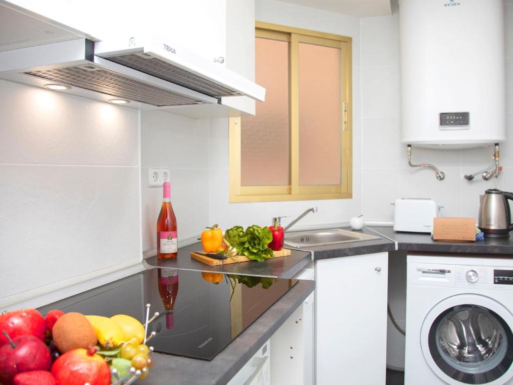 A kitchen or kitchenette at Studio Apolo VI-6 by Interhome