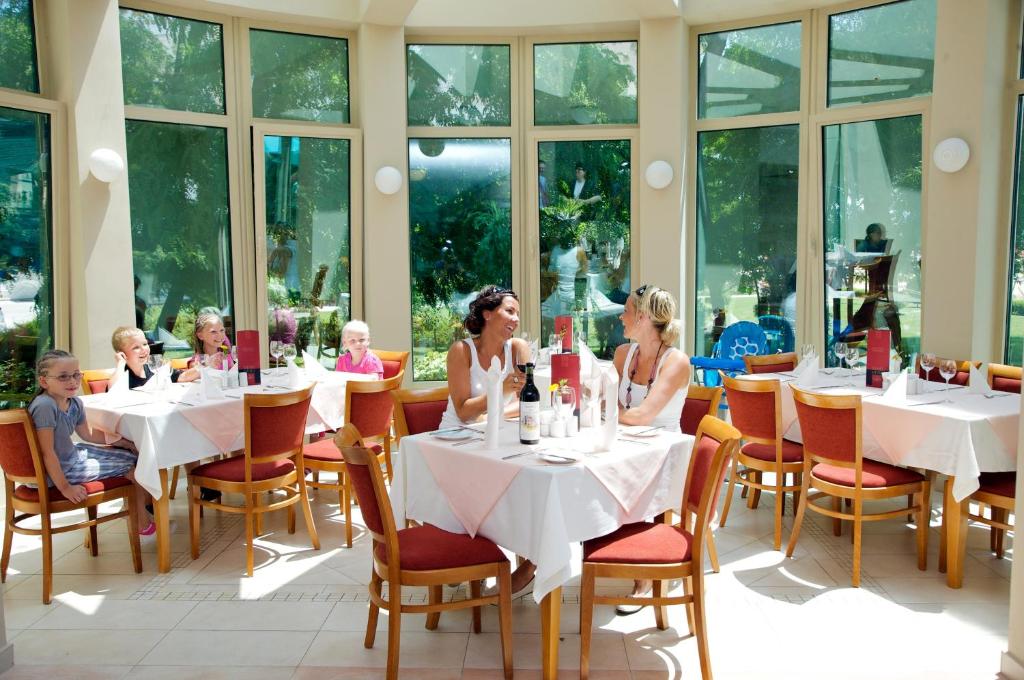 Jeravi Beach Hotel - All Inclusive vendégei