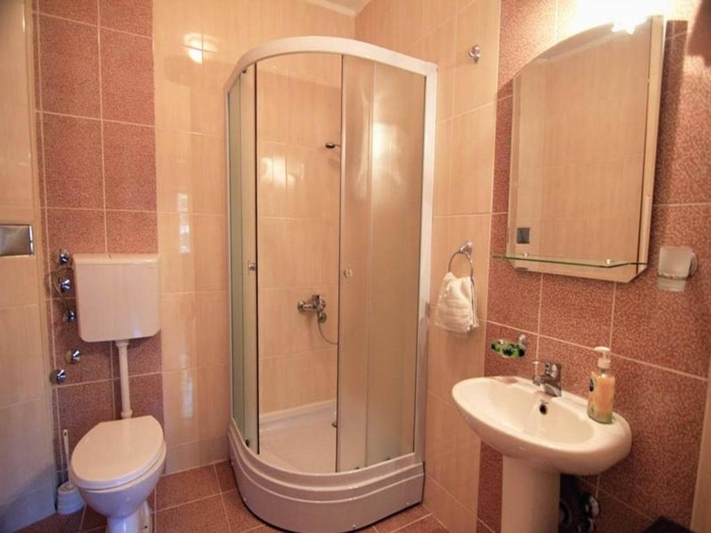 Koupelna v ubytování Guest House 3M
