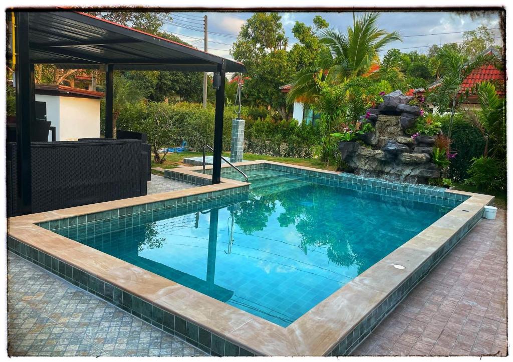 Bazén v ubytování Bali Residence nebo v jeho okolí