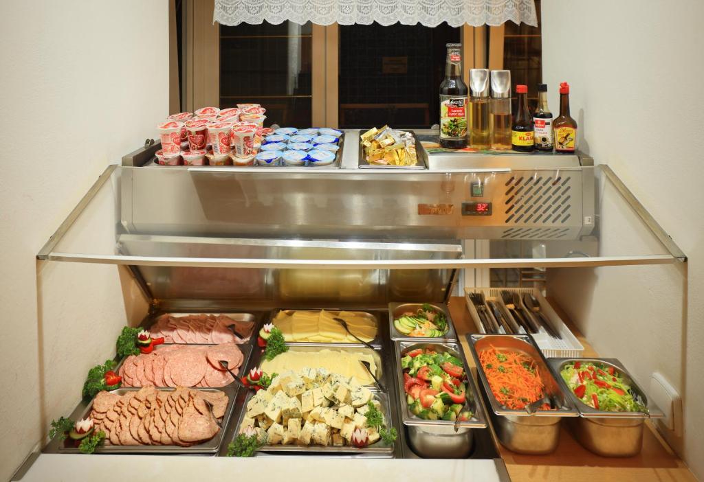 Hotel Golden City Garni - Resim 13