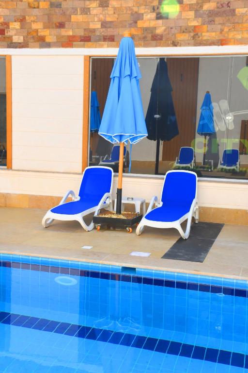 Moon Light Hotel Cairo DAR EL ESHARAの敷地内または近くにあるプール