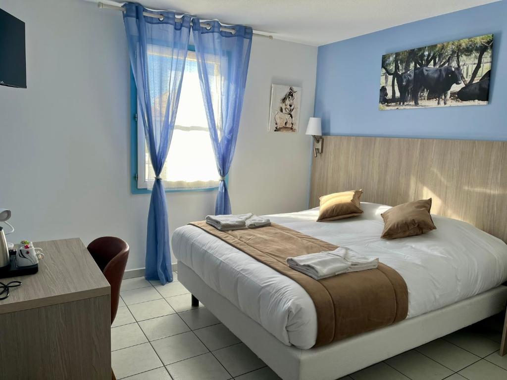 Hôtel Les Arcades - 8