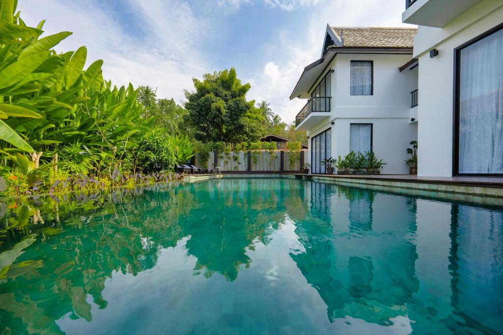 Bazén v ubytování Yao Bada Badoo Boutique Resort nebo v jeho okolí