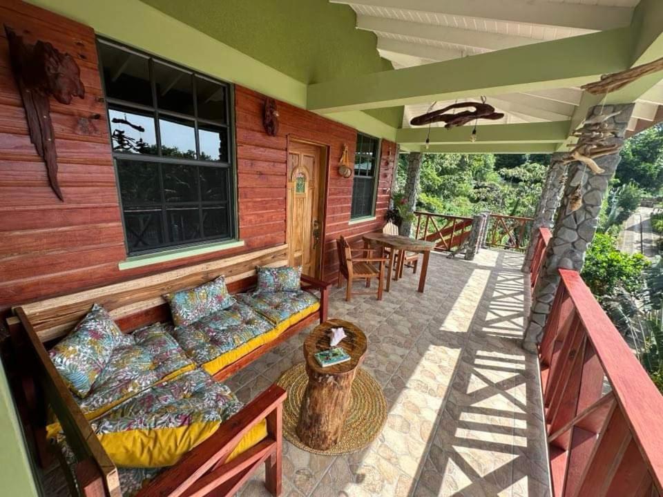 Balkón nebo terasa v ubytování ORCHID RESORT Ltd