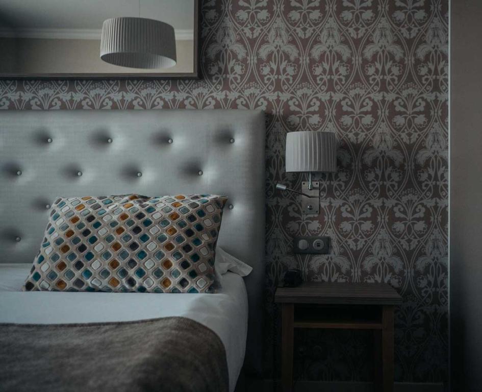 Hôtel Le Royal Promenade des Anglais - Comfort Single Room With City View