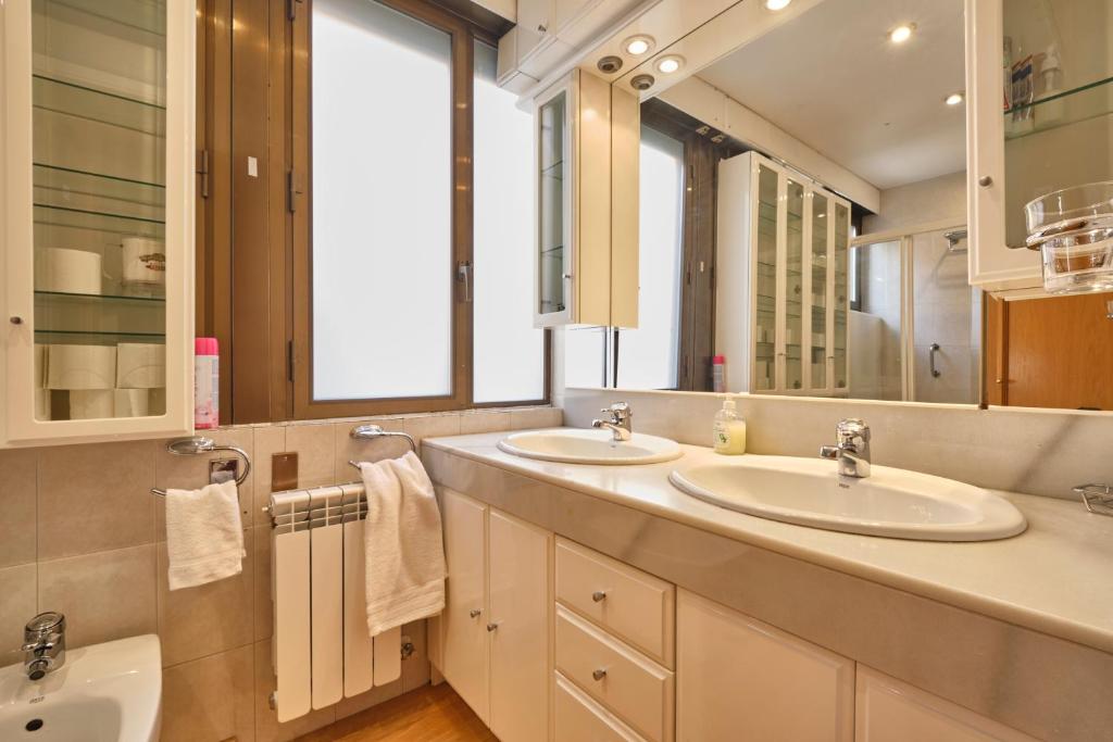 Koupelna v ubytování Apartamentos Carlos