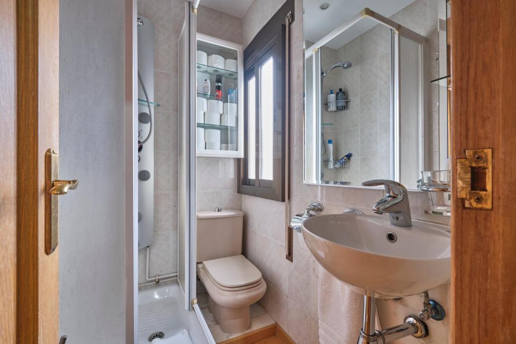 Koupelna v ubytování Apartamentos Carlos