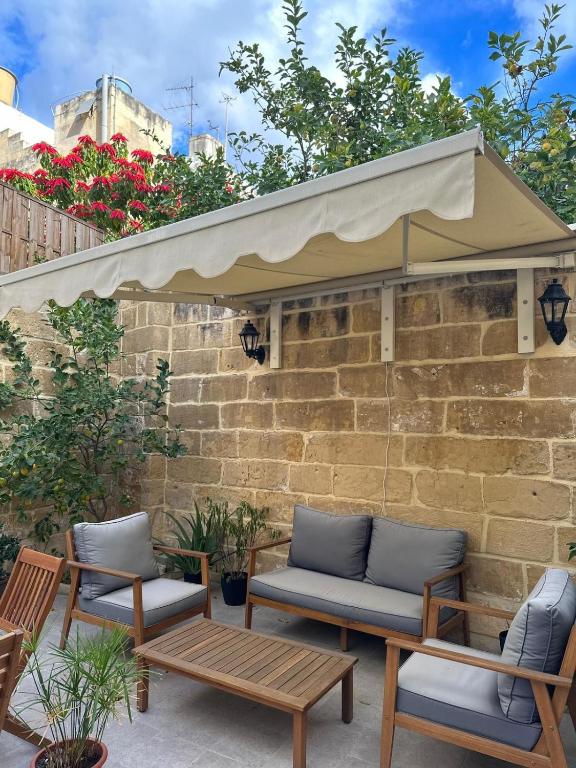 Paola apartments, Paola (updated prices 2024)