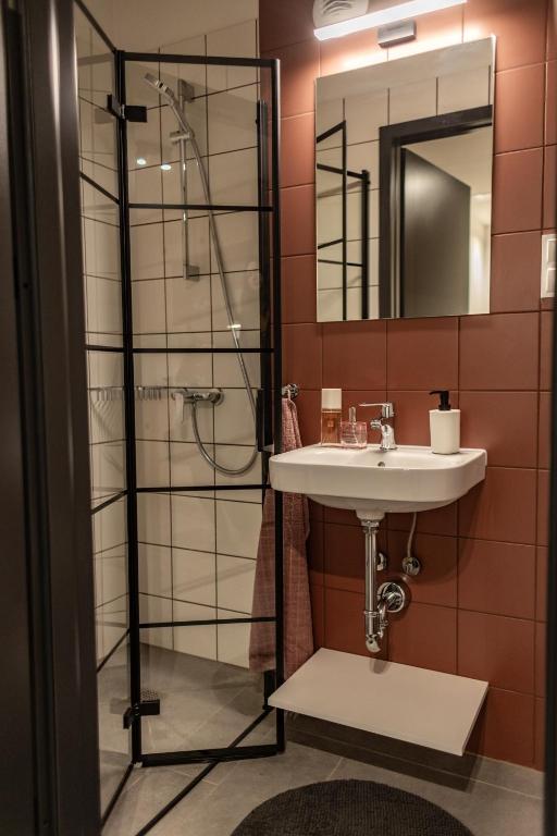 MILESTONE Wroclaw Fabryczna - 8