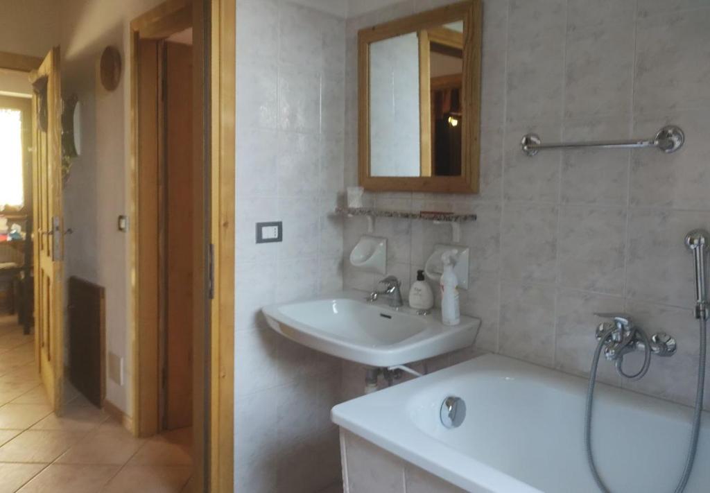 Kúpeľňa v ubytovaní Villa-Giardino "Le None"