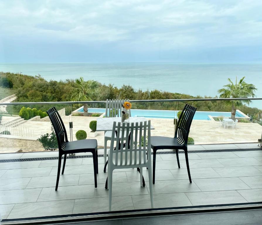 Duplex Seaview Condo - Image 12