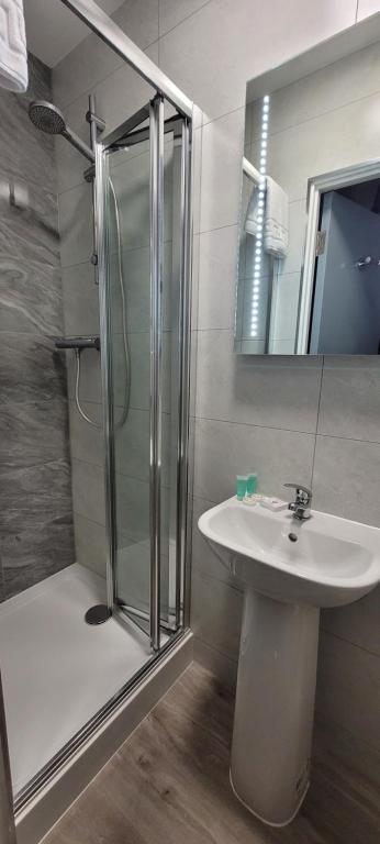 Sure Hotel by Best Western Reading - Executive Single Room - Non-Smoking