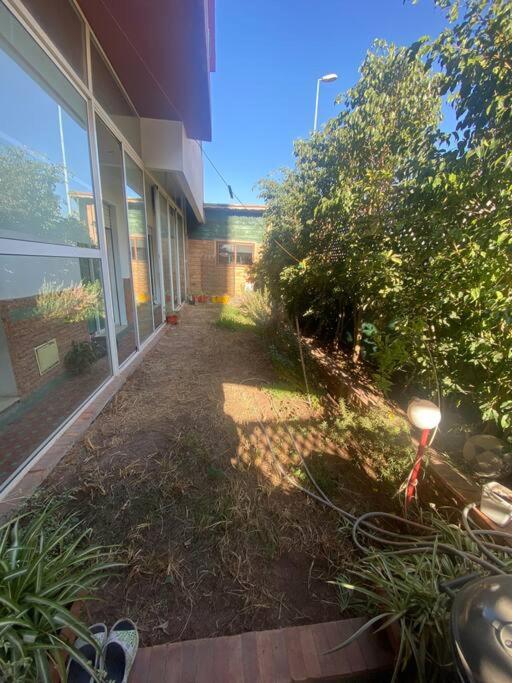 Zahrada ubytování Appart bien équipé avec jardin privé à California
