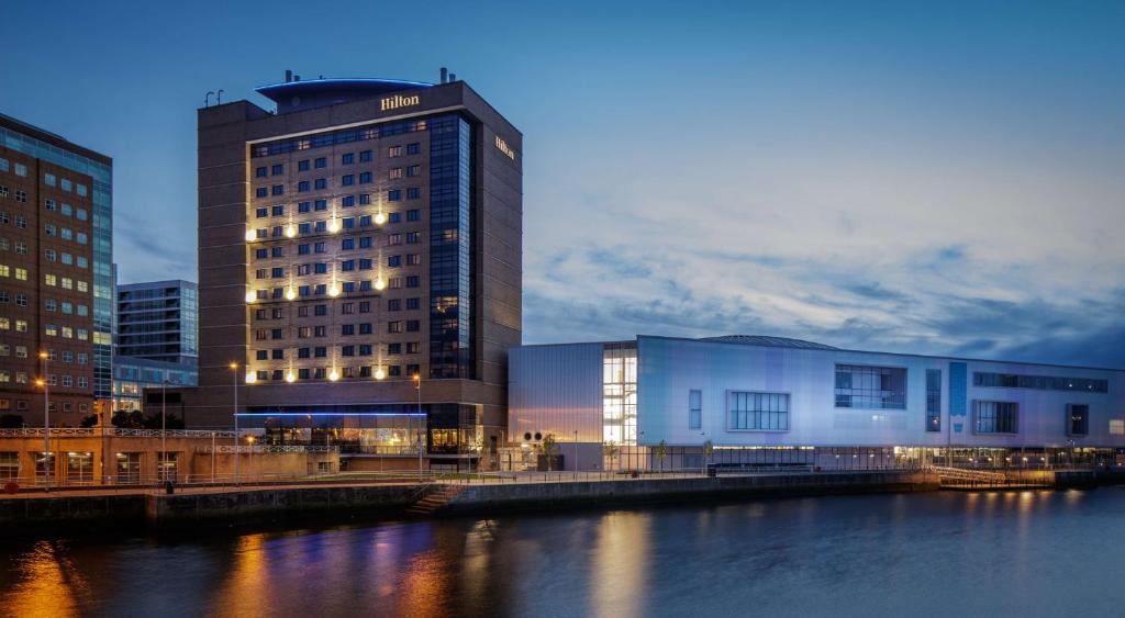Hilton Belfast - Housity