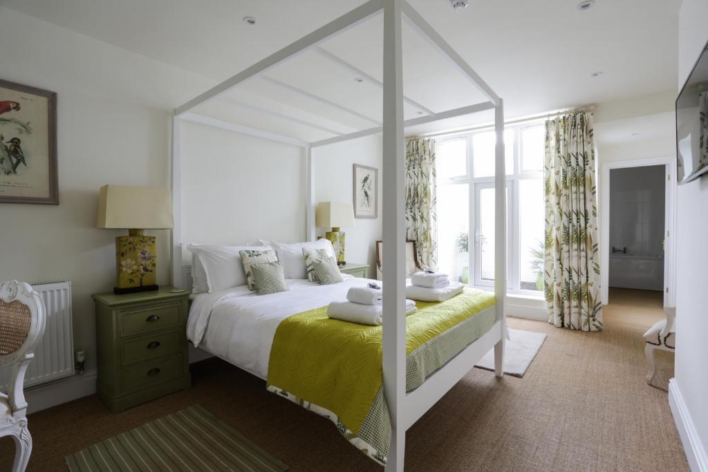 Grays Boutique B&B - Deluxe Four Poster Room