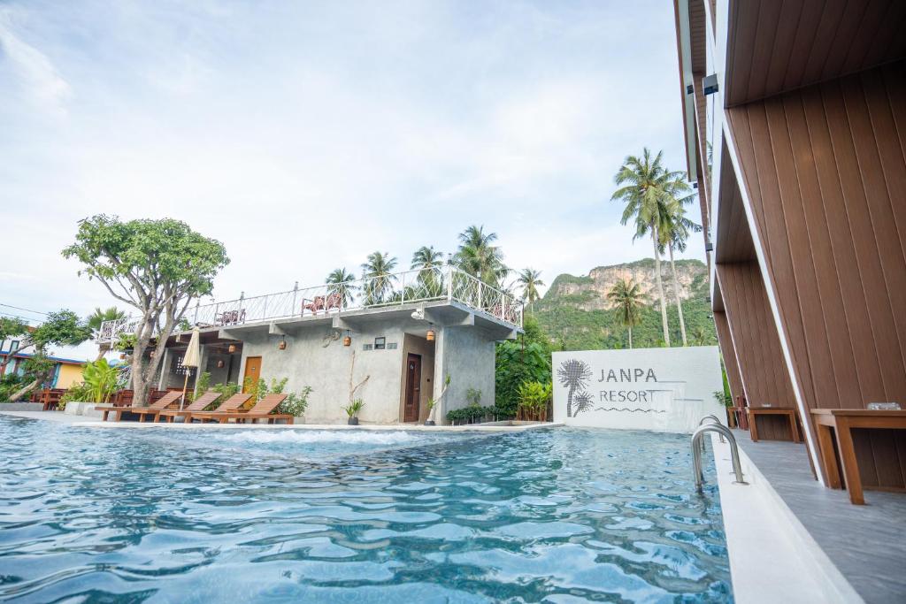 Bazén v ubytování Janpa Resort nebo v jeho okolí