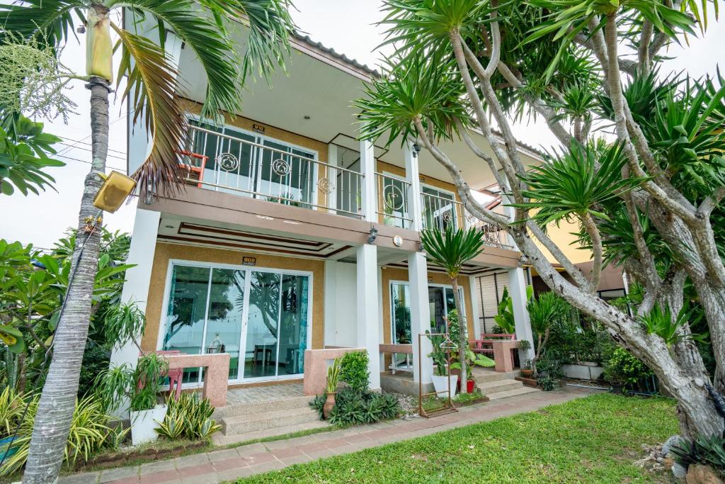 Bungalow Interior